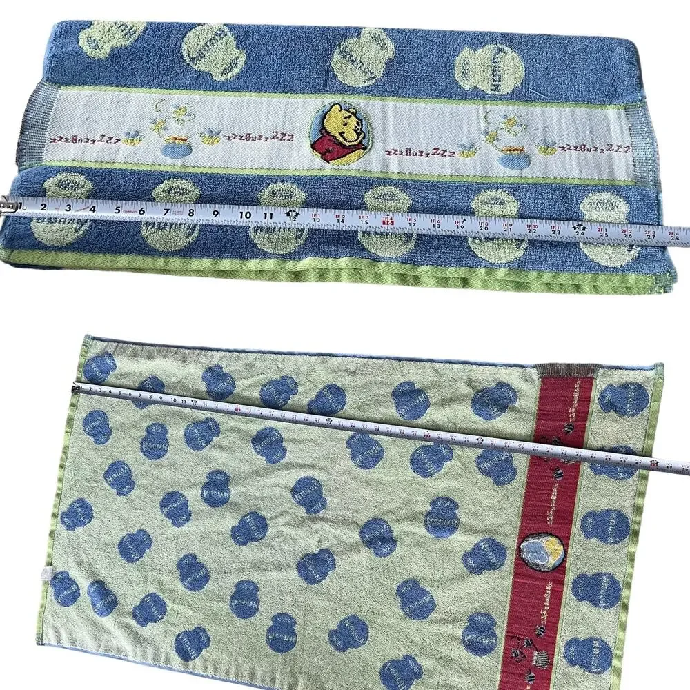 Disney Winnie the Pooh Hunny Pot Buzz Buzz Towel